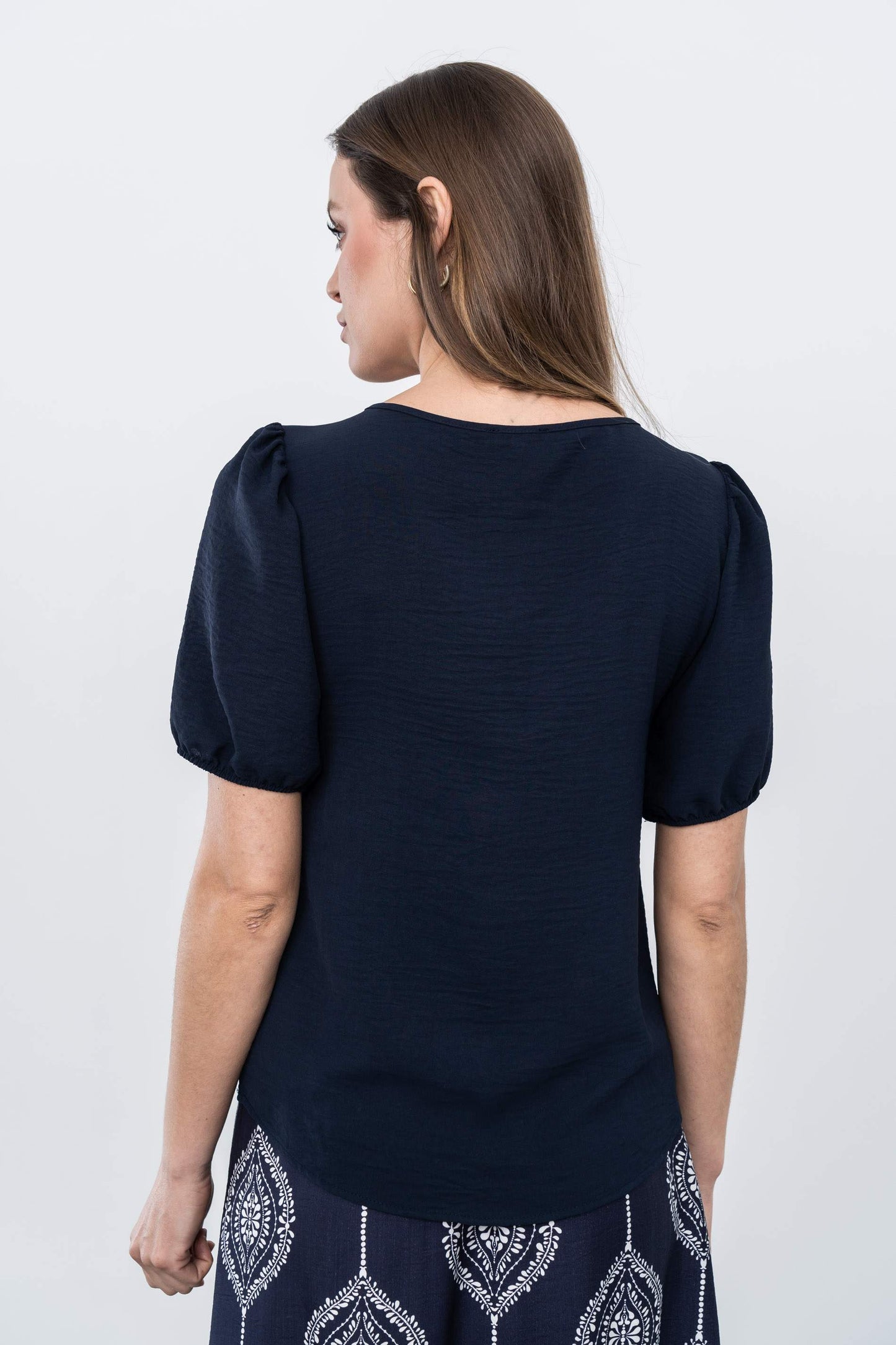 BLUSA DETALLE LAZO ESCOTE MARINO - Imagen 8