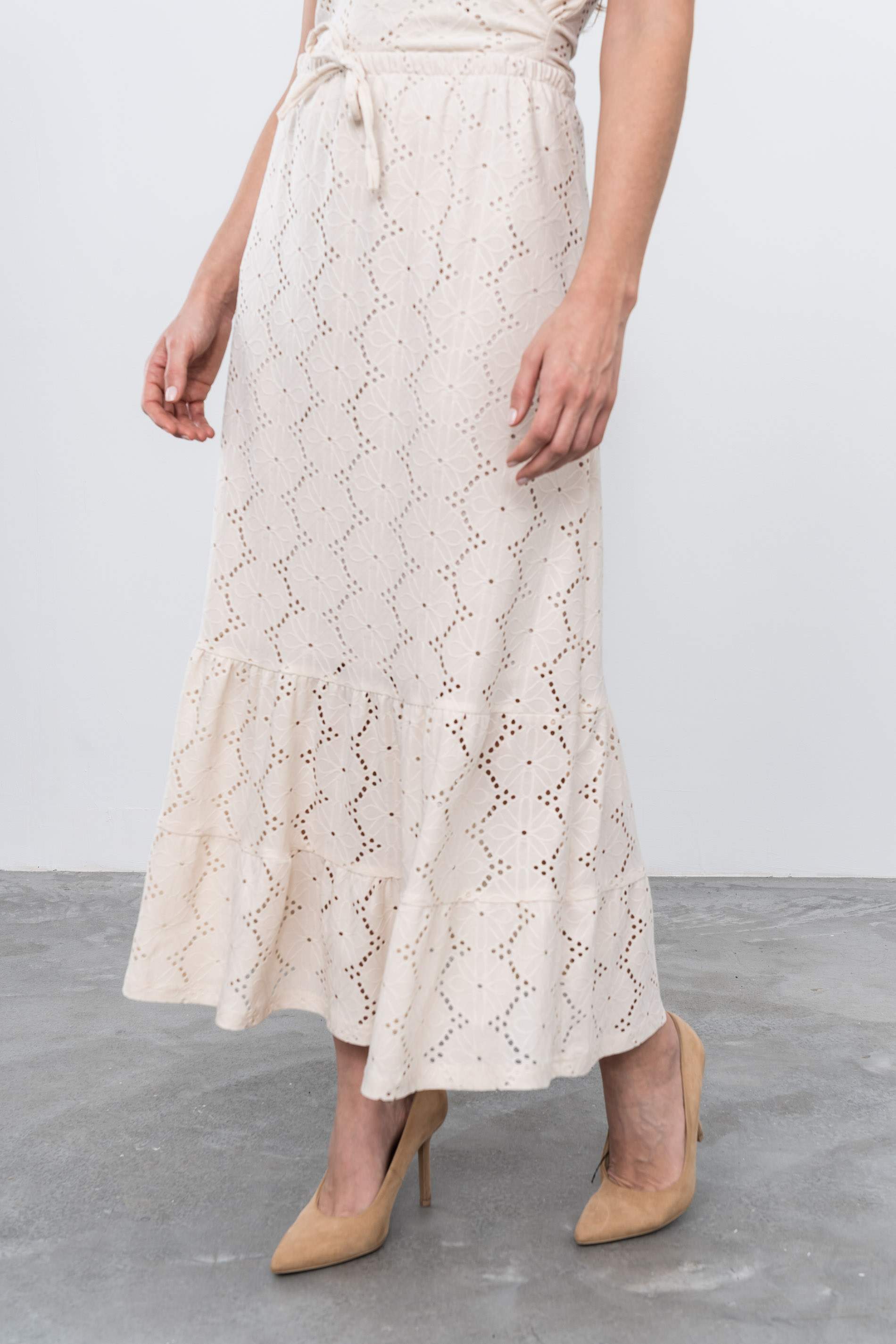 FALDA TEJIDO PERFORADO BEIGE - Imagen 2