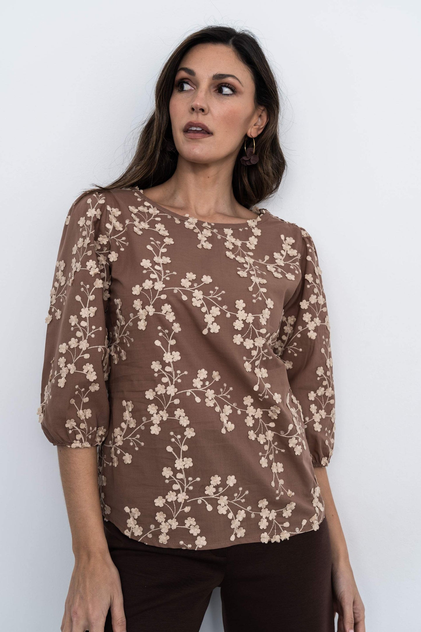 BLUSA TEJIDO FANTASIA RAMILLETES CHOCOLATE