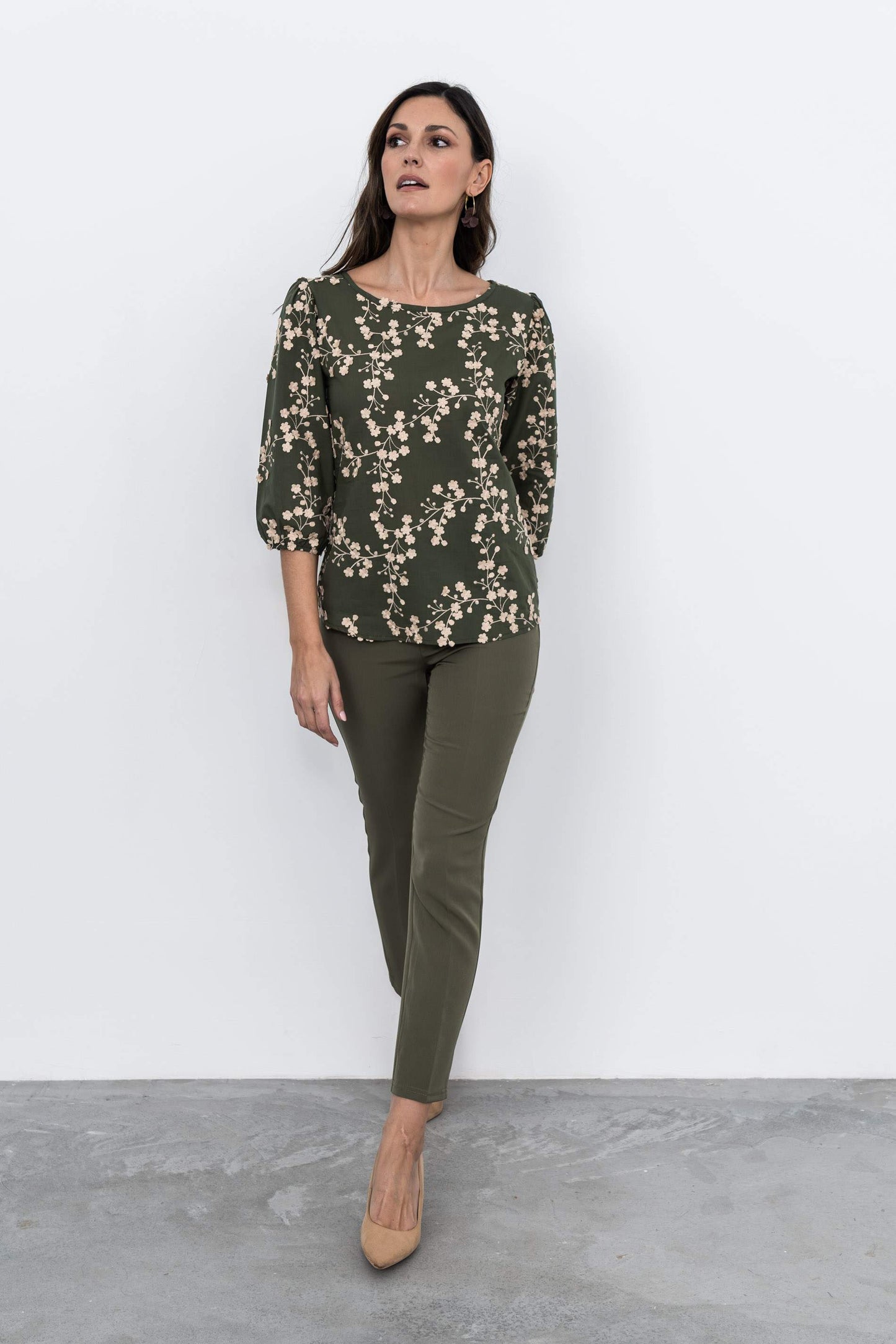 BLUSA TEJIDO FANTASIA RAMILLETES KAKI