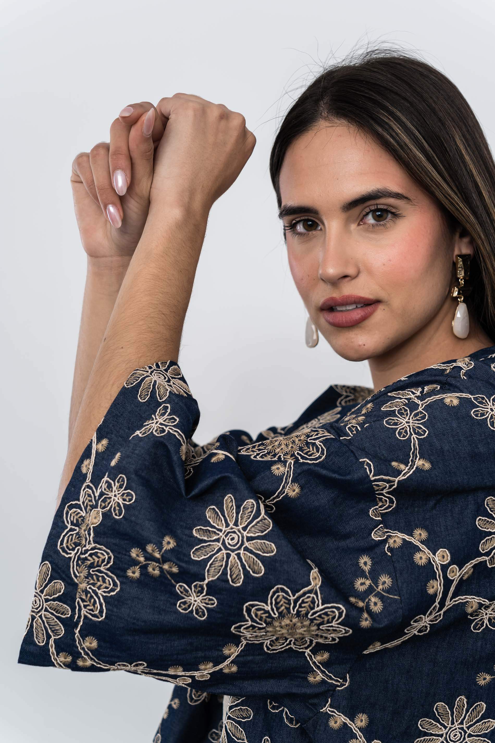 KIMONO DENIM BORDADO - Imagen 3