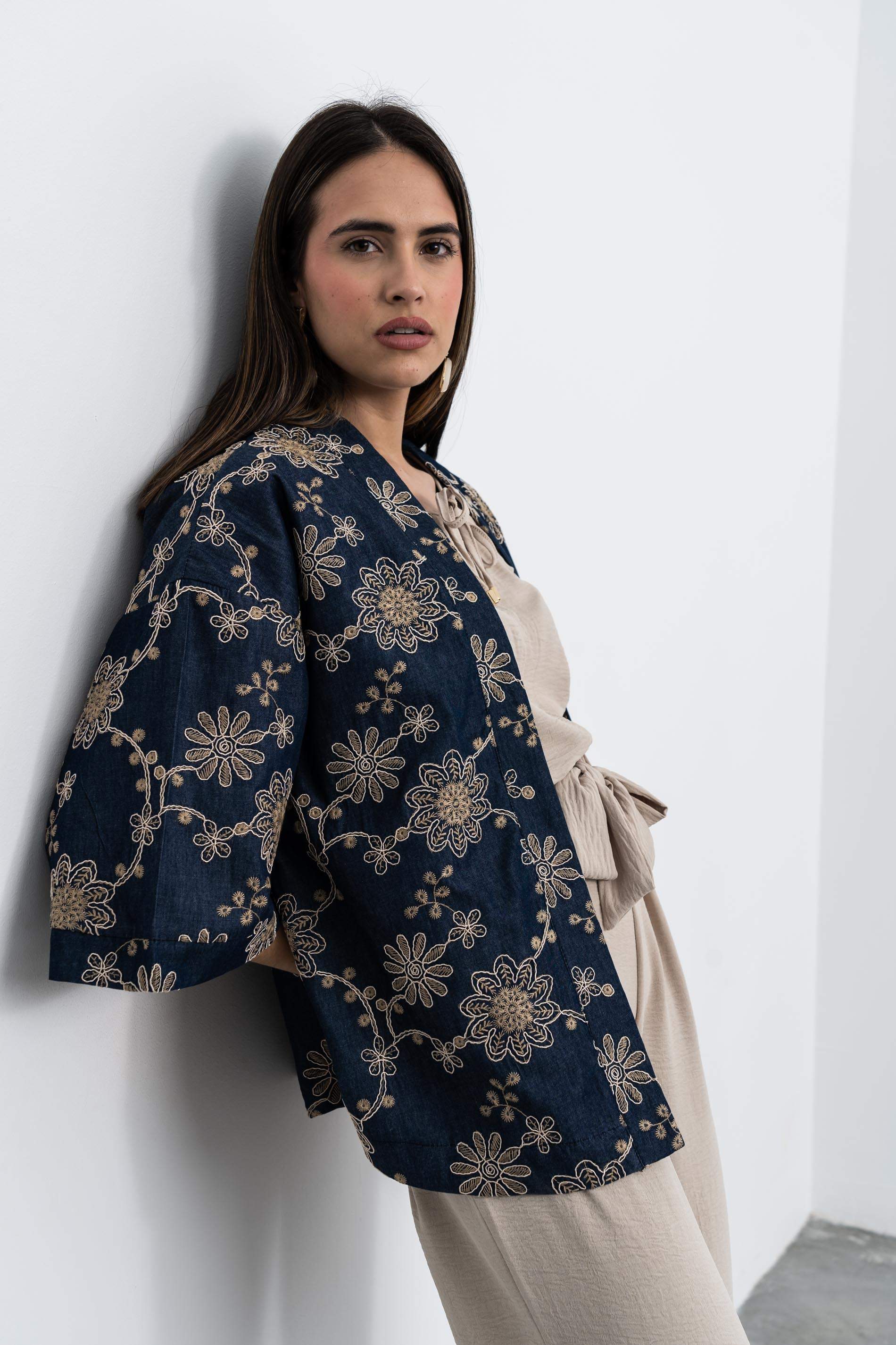 KIMONO DENIM BORDADO - Imagen 7