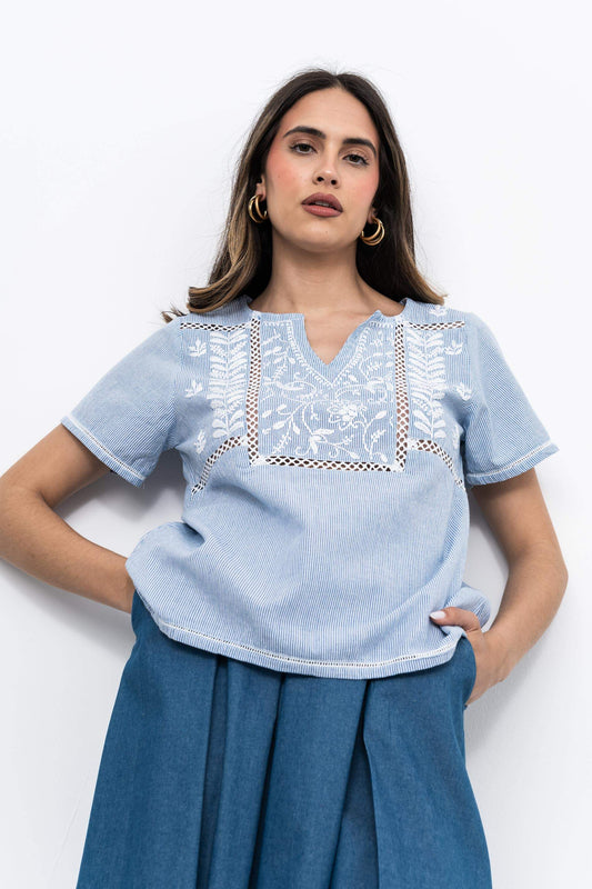 BLUSA RAYAS BORDADOS FLOR