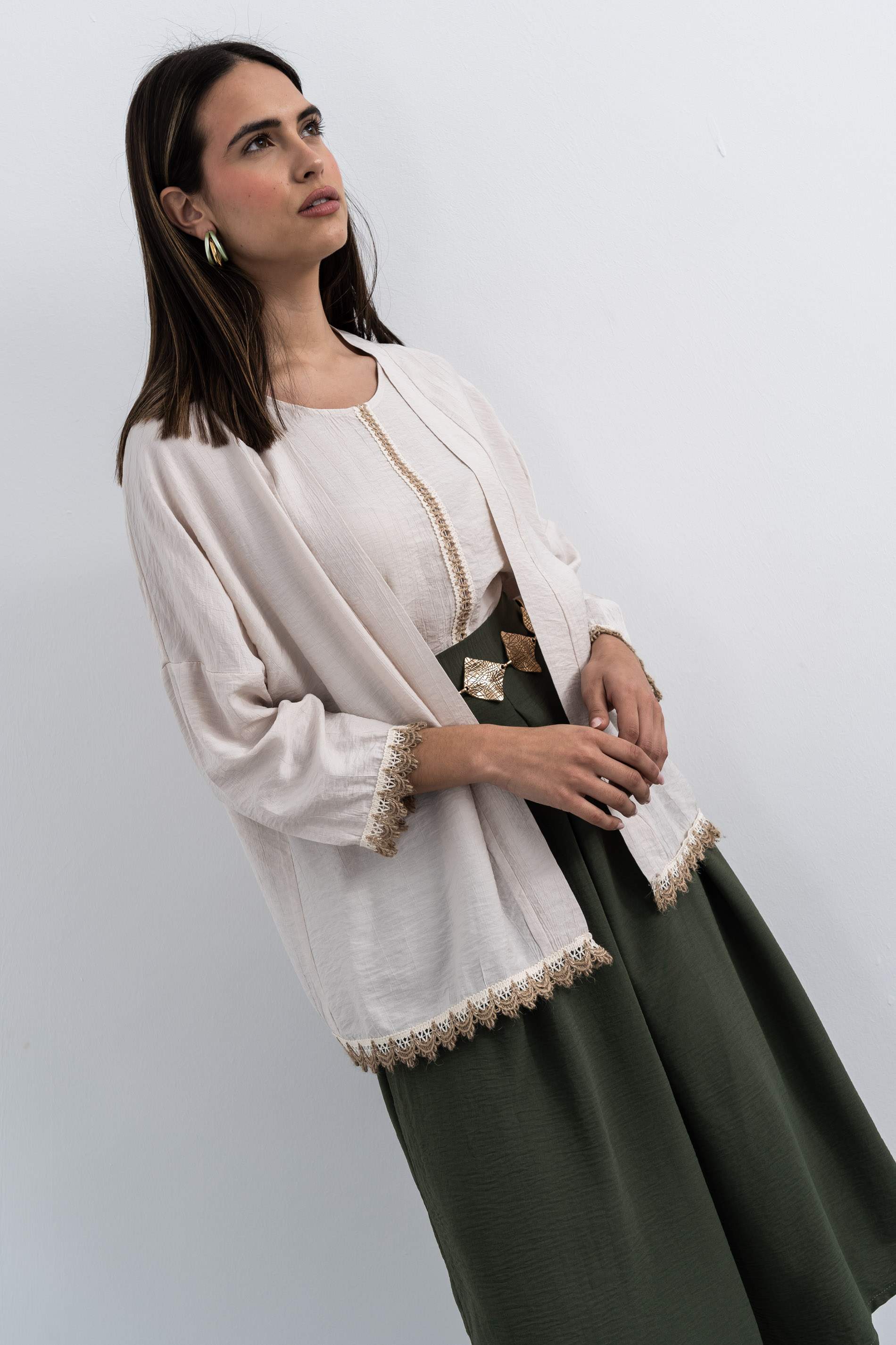 TOP DETALLE CUERDA BEIGE - Imagen 4