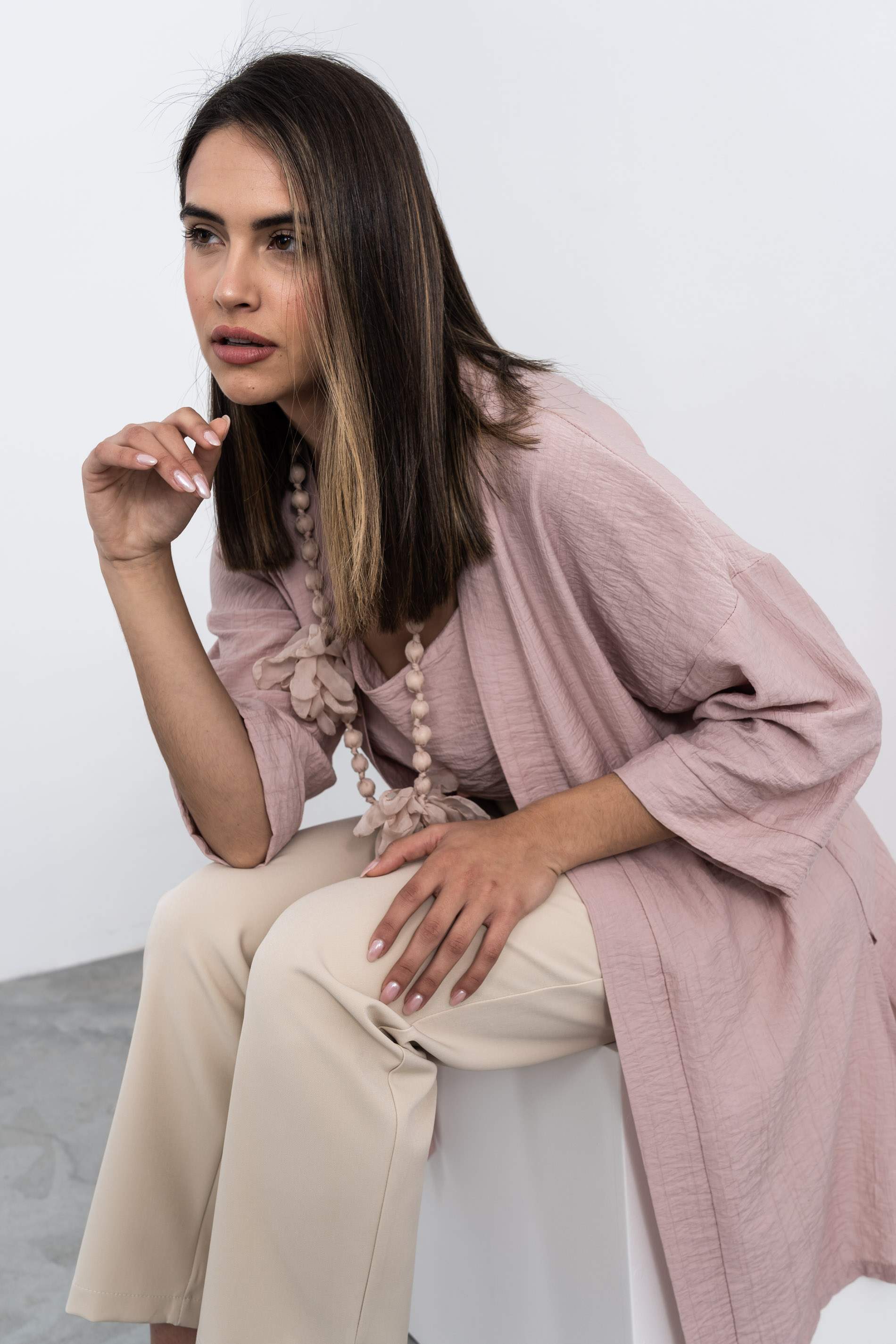 KIMONO LARGO ABERTURAS NUDE - Imagen 4