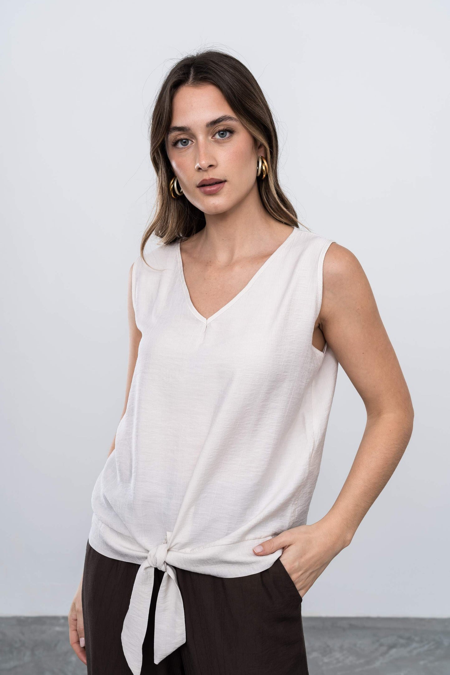 TOP DETALLE NUDO BEIGE - Imagen 3