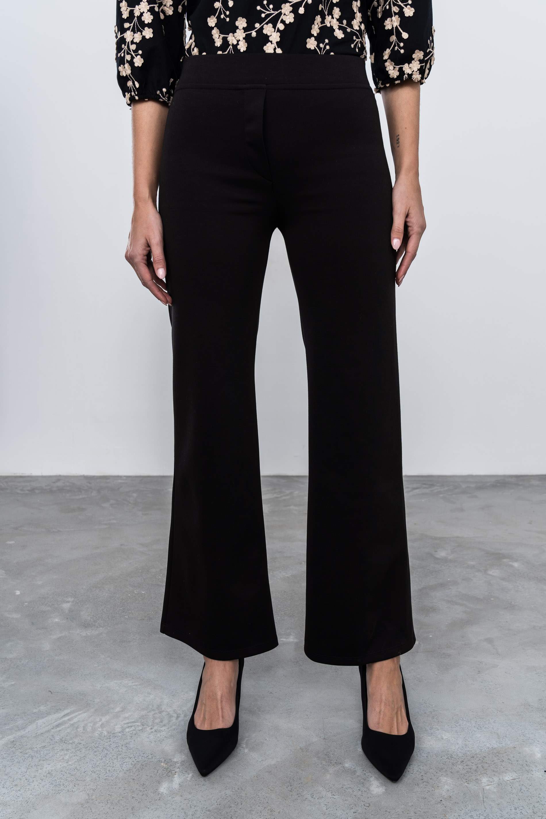 PANTALON RECTO NEGRO - Imagen 3