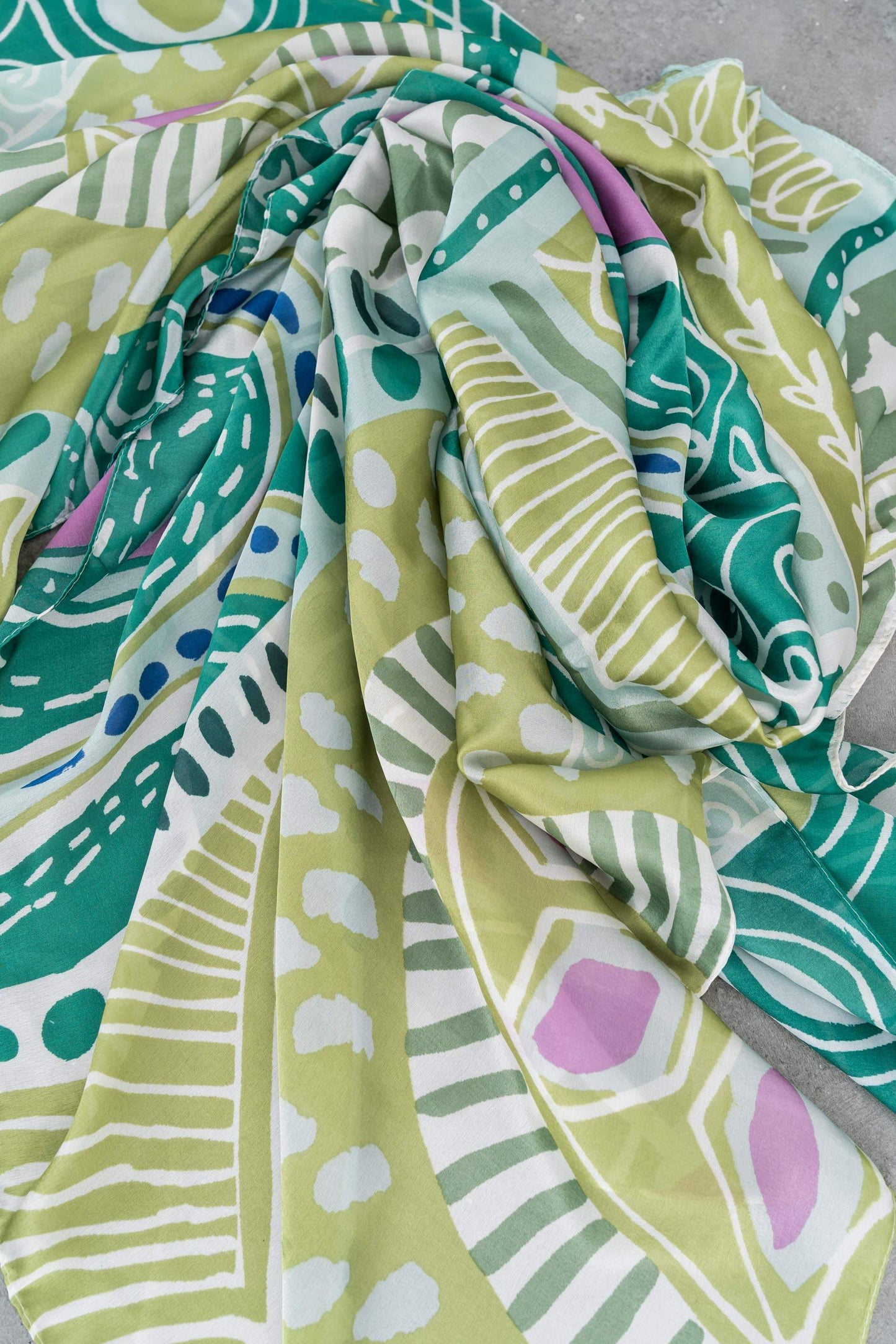 FOULARD EFECTO SEDA MOSAICO VERDE - Imagen 4