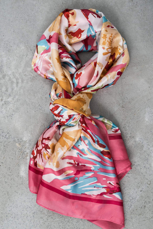 FOULARD EFECTO SEDA TRAZOS ROSA