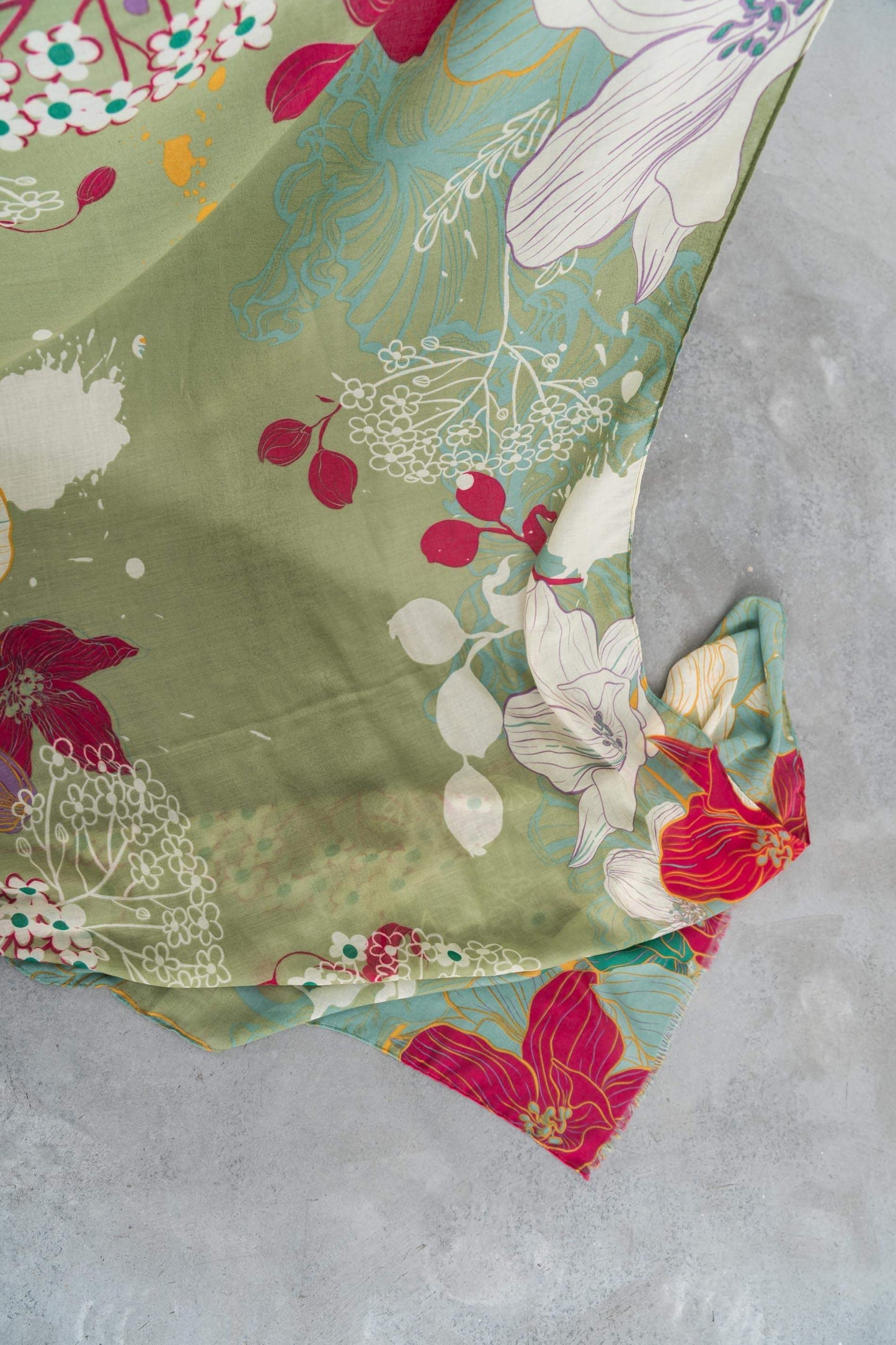 FOULARD FLORES COMBINADAS VERDE - Imagen 3