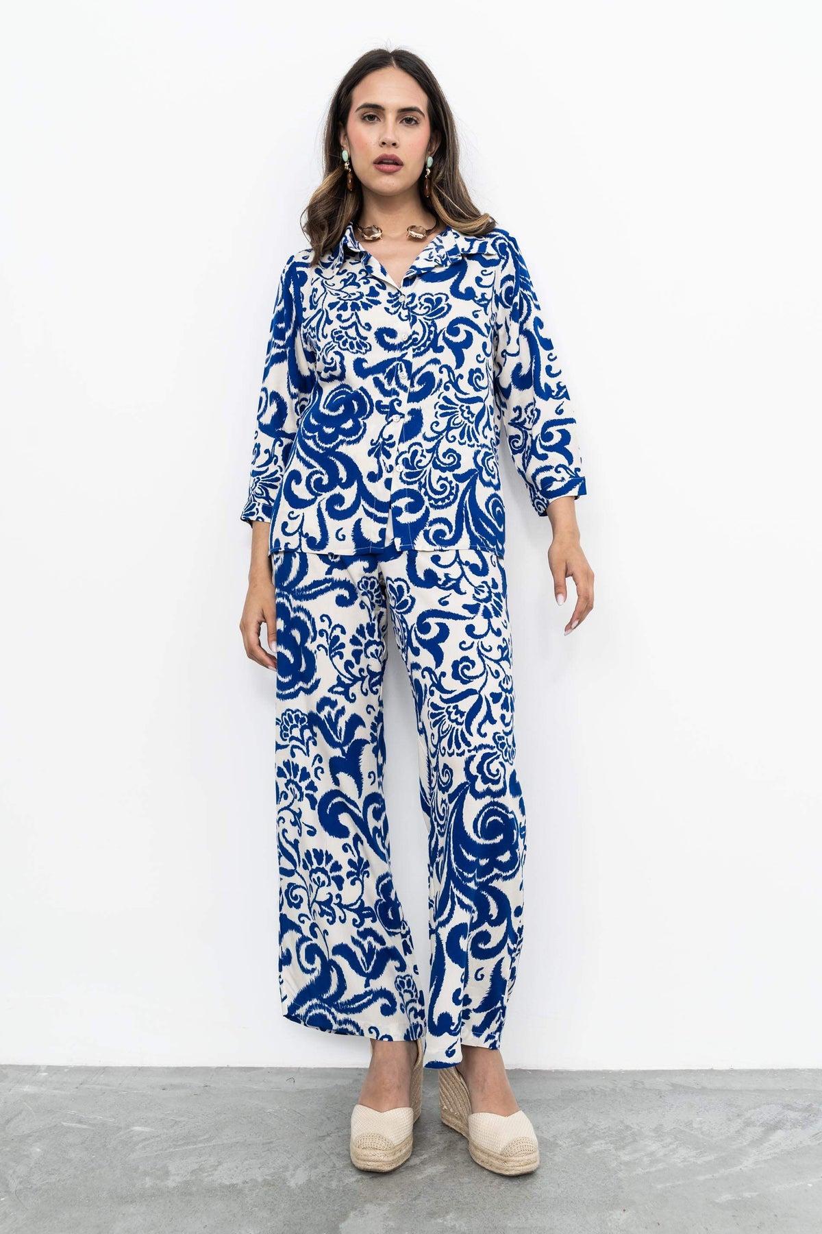 PANTALÓN ESTAMPADO FLORAL