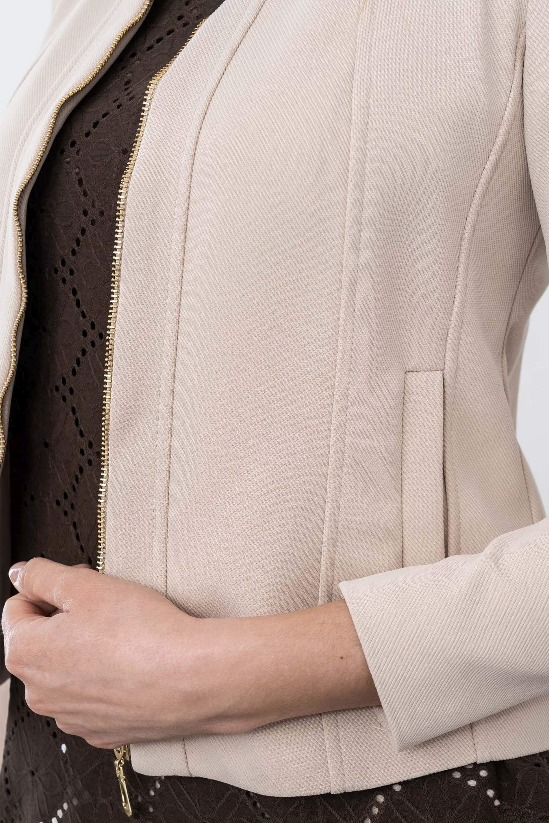 CHAQUETA CORTE CREMALLERA BEIGE - Imagen 6