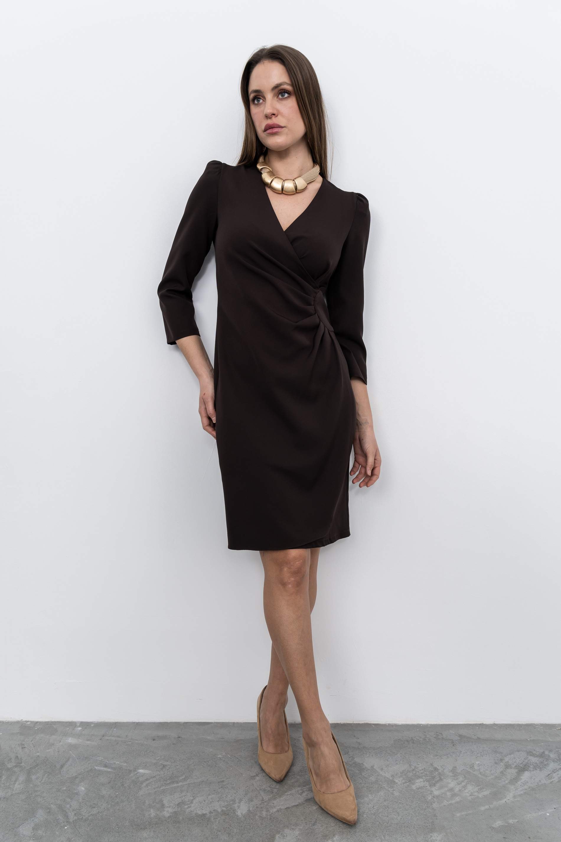 VESTIDO FRUNCE CINTURA CHOCOLATE - Imagen 5