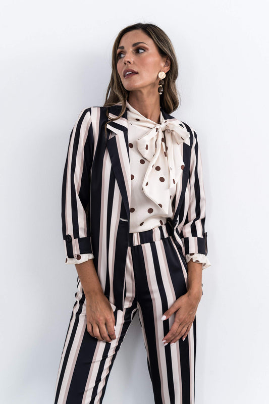 CHAQUETA RAYAS SATINADA