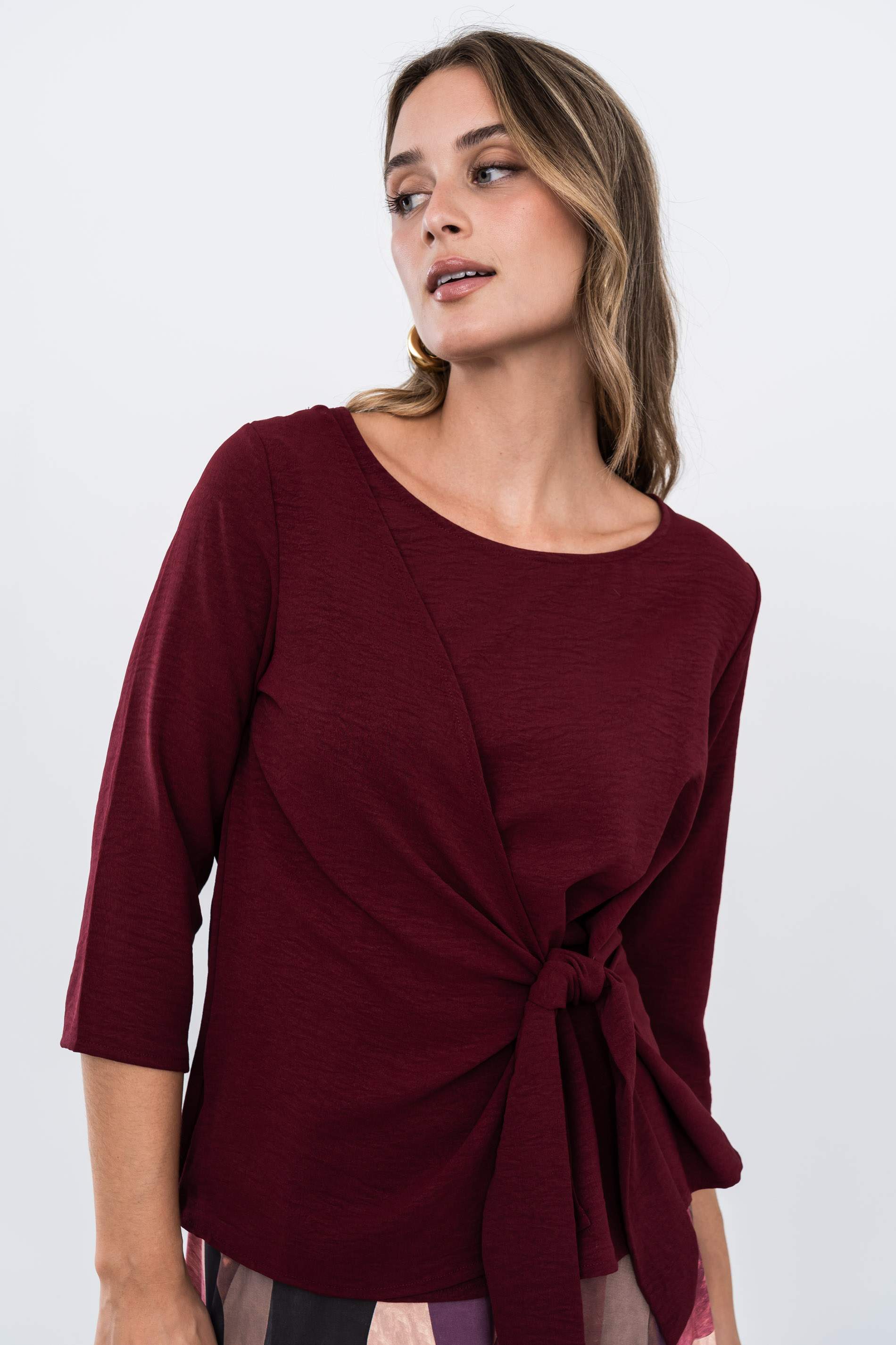 BLUSA EFECTO CRUZADO MANGA FRANCESA BURDEOS - Imagen 2