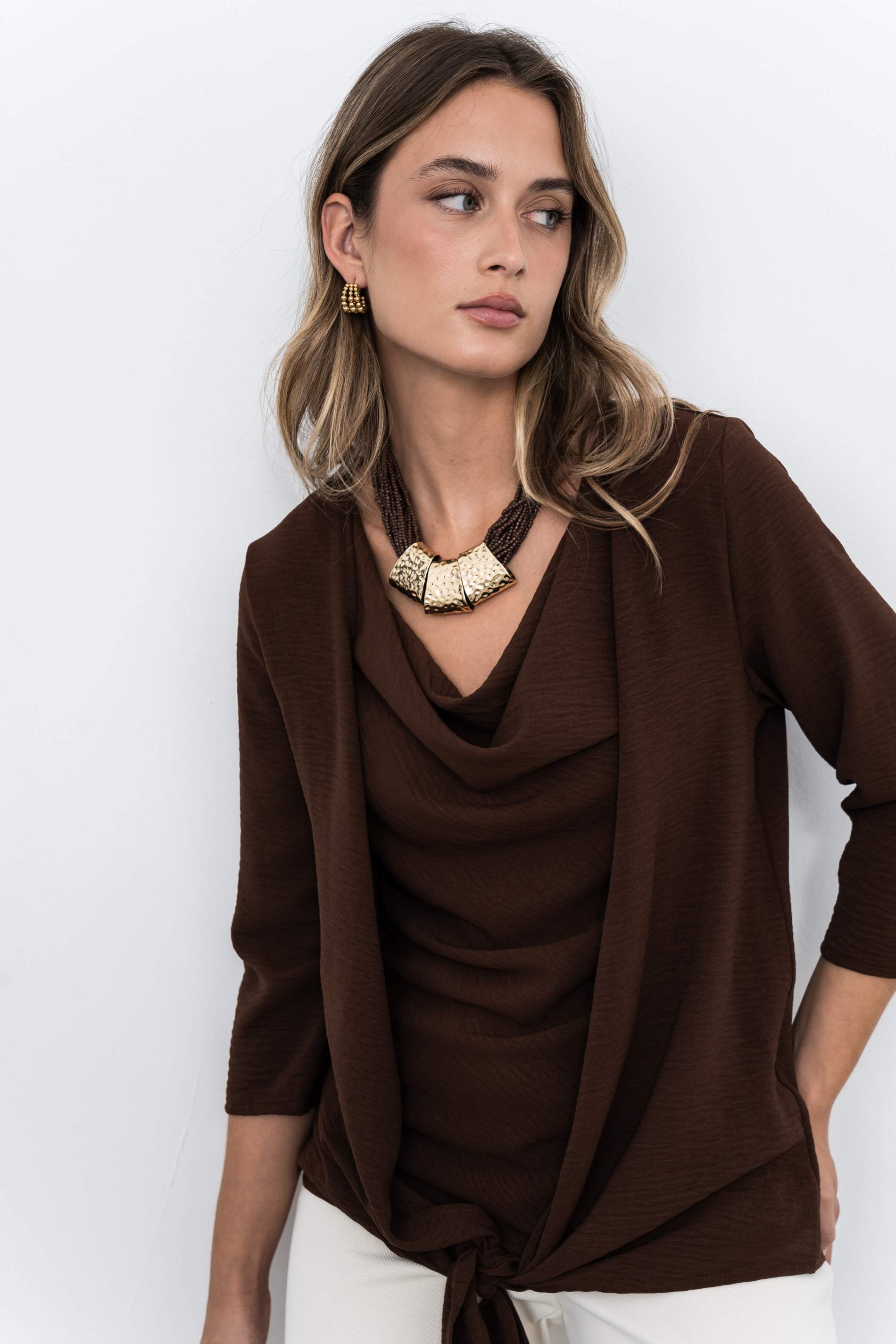 BLUSA DOBLE CAPA NUDO MARRON - Imagen 5