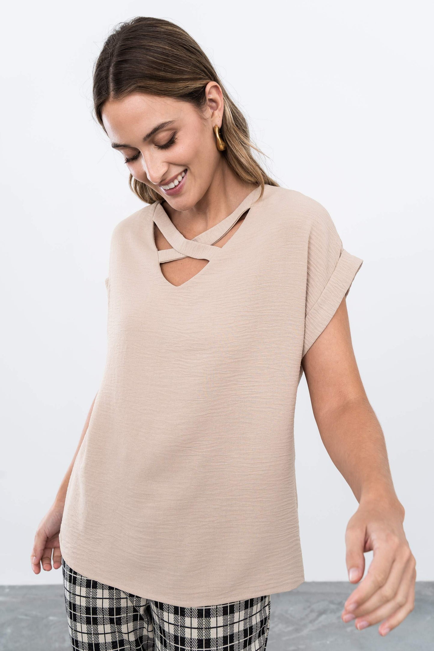 BLUSA CRUCETA ESCOTE ARENA - Imagen 3