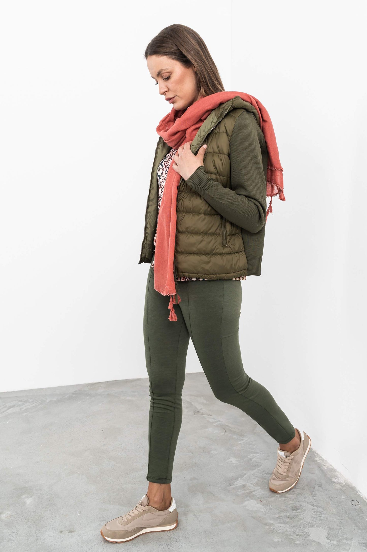 LEGGING NERVIO KAKI - Imagen 6